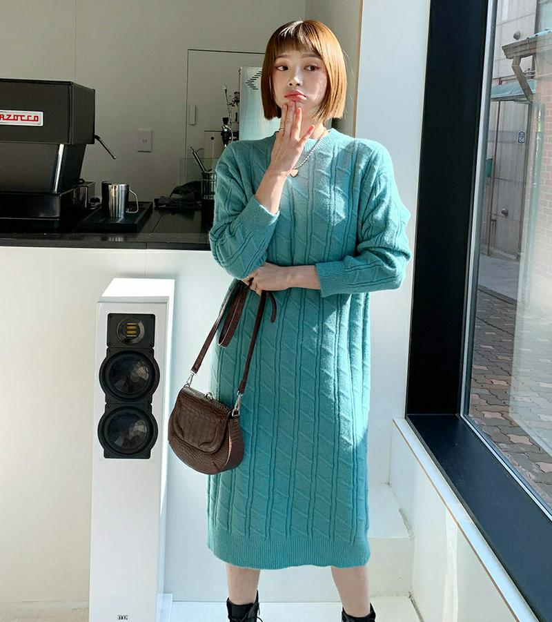 【只今15%OFF】ニットロングワンピース・全4色・b56266 レディース【ops】【韓国 ファッション ワンピース ロングワンピース ニットワンピース 長袖 ロングスリーブ ラウンドネック Hライン シンプル カジュアル 大人 上品 秋 冬】