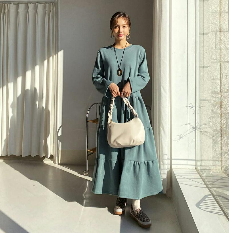 【只今10%OFF】裏起毛ティアードワンピース・全3色・b65123 レディース 【ops】【韓国 ファッション ワンピース ロング ラウンドネック 長袖 Tシャツ カットソー フレア Aライン ゆったり ルーズ 体型カバー マタニティ 無地 カジュアル 秋 冬】【ハイホリHIHOLLI】