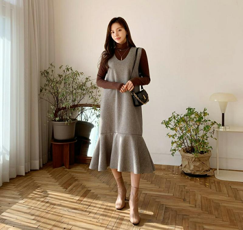 【只今15%OFF】ヘリンボーンフレアヘムワンピース・全3色・b65143 レディース 【ops】【韓国 ファッション ワンピース ロング Vネック ノースリーブ スリーブレス Hライン ラッフルヘム ルーズ ゆったり 体型カバー 大人 上品 カジュアル 秋 冬】【ハイホリHIHOLLI】