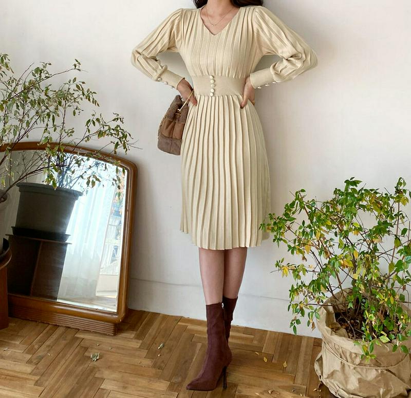 【只今15%OFF】プリーツニットフレアワンピース・全2色・b65133 レディース 【ops】【韓国 ファッション ワンピース ミディ ミディアム ミドル 膝丈 ニット 長袖 フレア Aライン 無地　大人 上品 カジュアル 秋 冬】【ハイホリHIHOLLI】