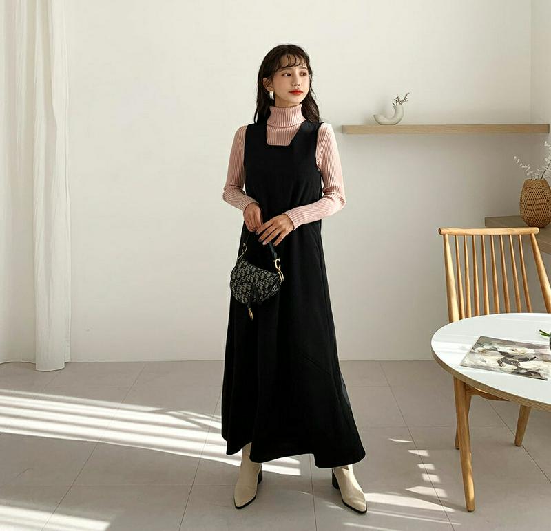 【只今15%OFF】スリーブレスワンピース・全2色・t61885 レディース【ops】【韓国 ファッション ワンピース ロングワンピース スリーブレス フレア 深Vネック 前後着用自由 2way シンプル 単色 無地 ゆったり 大人 上品 秋 冬】