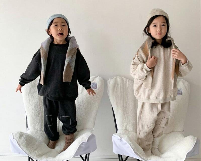 【キッズ20%OFF】裏起毛スクエアスウェット上下SET・u09066 キッズ【3~8才】【set】【セットアップ setup トップス スウェット トレーナー 長袖 パンツ ズボン 裏起毛 シンプル 女の子 男の子 冬 韓国 韓国子供服 子供 こども 子供服 こども服】【KIDS】
