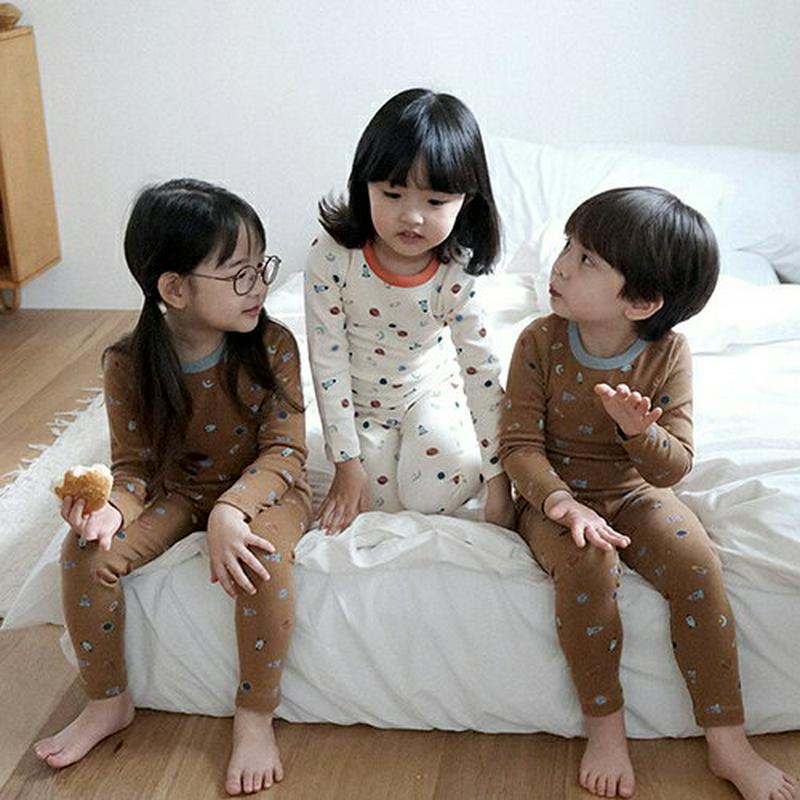 【キッズ20%OFF】裏起毛パターンパジャマSET・u09121 キッズ 【3~8才】【uw】【韓国 ファッション パジャマ 部屋着 ルームウェア 寝間着 長袖 ラウンドネック パンツ ロング パターン 柄 女の子 男の子 キッズ 子供 子供服 幼稚園 通学 通園 低学年 秋 冬】【KIDS】