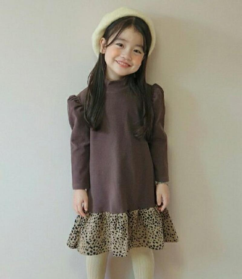 【キッズ20%OFF】レオパードフリルワンピース・u08972 キッズ【3~8才】【ops】【ワンピース ミディ丈 ミディワンピース 長袖 レオパード ヒョウ柄 豹柄 アニマル柄 フリル 袖コンシャス かわいい 女の子 秋 冬 韓国 韓国子供服 子供 こども 子供服 こども服】【KIDS】