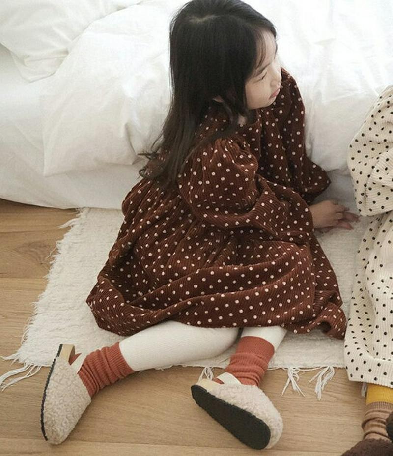 【キッズ20%OFF】【送料無料】パフ袖ドットワンピース(junior)・u08904 キッズ【9~17才】【ops】【ワンピース ロングワンピース ロング ドット柄 長袖 パフスリーブ ボリューム袖 レトロ かわいい 女の子 秋 冬 韓国 韓国子供服 子供 こども 子供服 こども服】【KIDS】