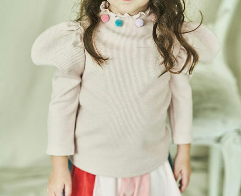 【キッズ20%OFF】裏起毛パフスリーブ長袖Tシャツ(junior)・u08801 キッズ【9~17才】【tops】【トップス Tシャツ 長袖 パフスリーブ ボリューム袖 裏起毛 ガーリー 可愛い かわいい 女の子 冬 韓国 韓国子供服 子供 こども 子供服 こども服】【KIDS】