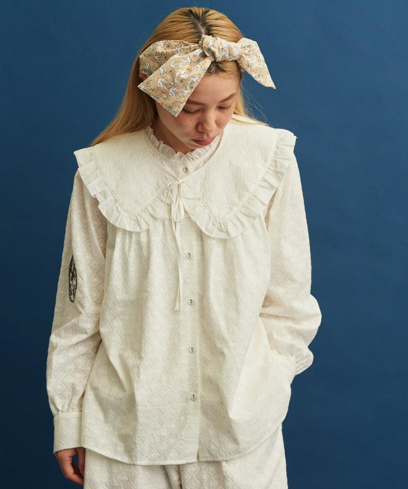 〇eiπe　刺繍生地×アップリケ刺繍　付け衿ギャザーブラウス（eiπe）