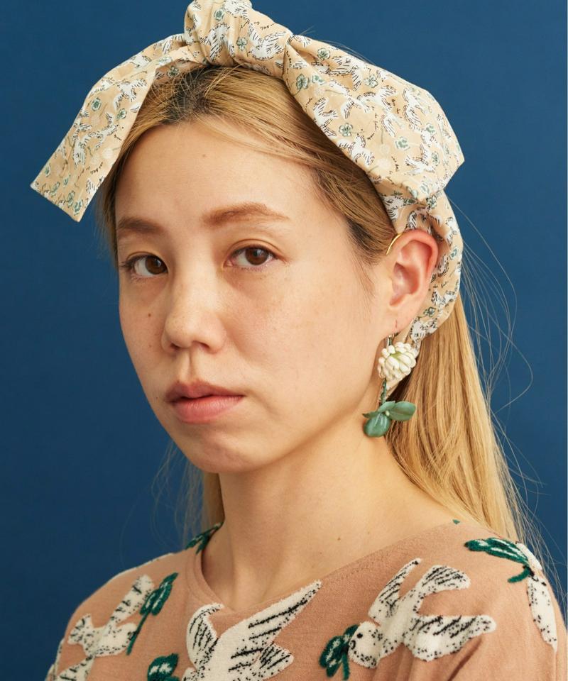 〇eiπe　シロツメクサとクローバー イヤーカフ（eiπe）