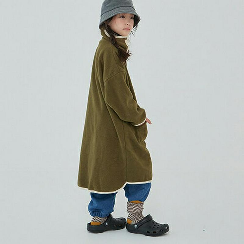 【キッズ20%OFF】ストックホルムフリースロングワンピース・u09168 キッズ【3~8才】【ops】【ワンピース ミディ丈 ミディワンピース 長袖 ロゴ フリース カジュアル ラフ 女の子 男の子 秋 冬 韓国 韓国子供服 子供 こども 子供服 こども服】【KIDS】