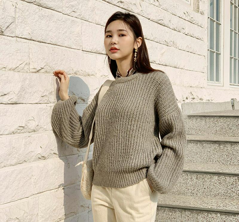 【只今10%OFF】ラウンドネックパフニット・全4色・t61114 レディース【tops】【韓国 ファッション トップス ニット ニットトップス パフスリーブ 長袖 ラウンドネック ボリューム袖 シンプル カジュアル 無地 ゆったり ラフ 秋 冬】