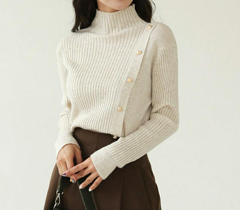 【只今セール】フェイクボタンリブニット・全5色・e61990 レディース 【tops】【韓国 ファッション トップス ニット 長袖 ハイネック ハーフネック 無地 スリム 細身 タイト カジュアル 秋 冬】【TI】