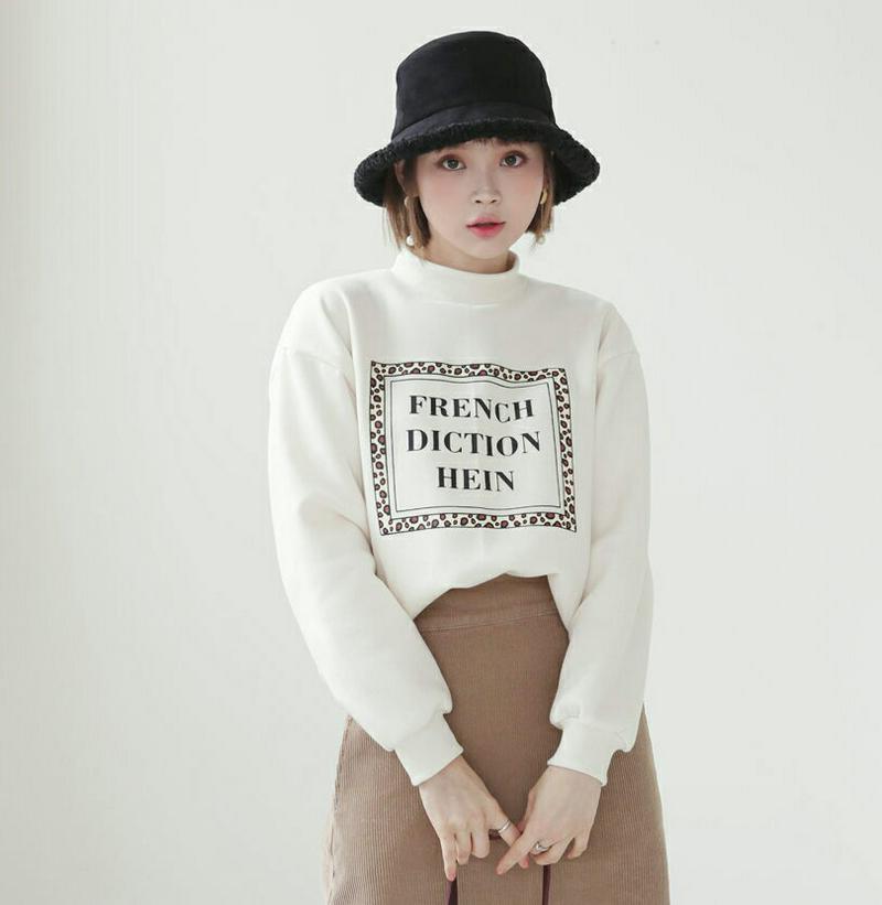 【只今10%OFF】裏起毛レオパードレタリングスウェット・全4色・b61992 レディース 【tops】【韓国 ファッション トップス スウェット ラウンドネック 長袖 トレーナー カットソー Tシャツ ルーズ ゆったり オーバーサイズ ドロップショルダー ロゴ カジュアル 秋 冬】