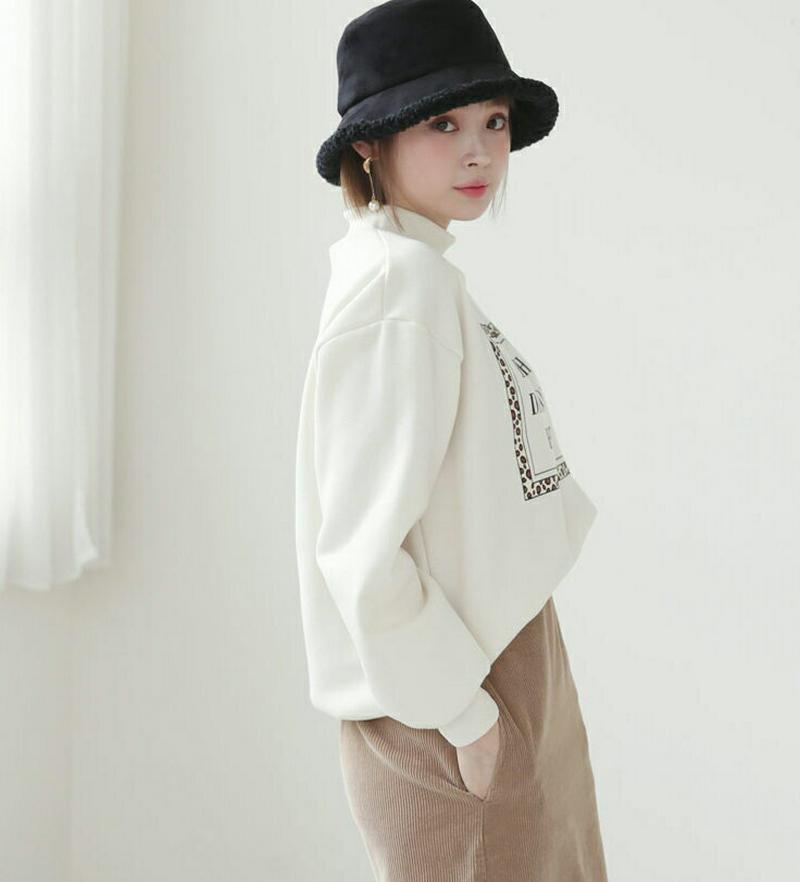 【只今10%OFF】裏起毛レオパードレタリングスウェット・全4色・b61992 レディース 【tops】【韓国 ファッション トップス スウェット ラウンドネック 長袖 トレーナー カットソー Tシャツ ルーズ ゆったり オーバーサイズ ドロップショルダー ロゴ カジュアル 秋 冬】