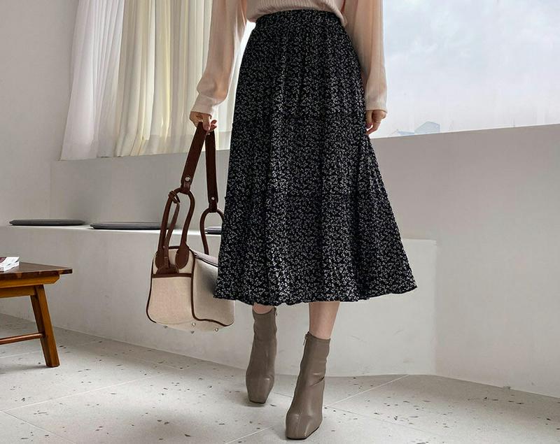 裏起毛フラワースカート・全2色・b65348 レディース 【ops】【スカート ミディ丈 ミディスカート 花柄 フラワー 裏起毛 フェミニン 小花柄 可愛い かわいい ウエストゴム ティアード 揺れ感 冬 韓国 ファッション】【ハイホリHIHOLLI】