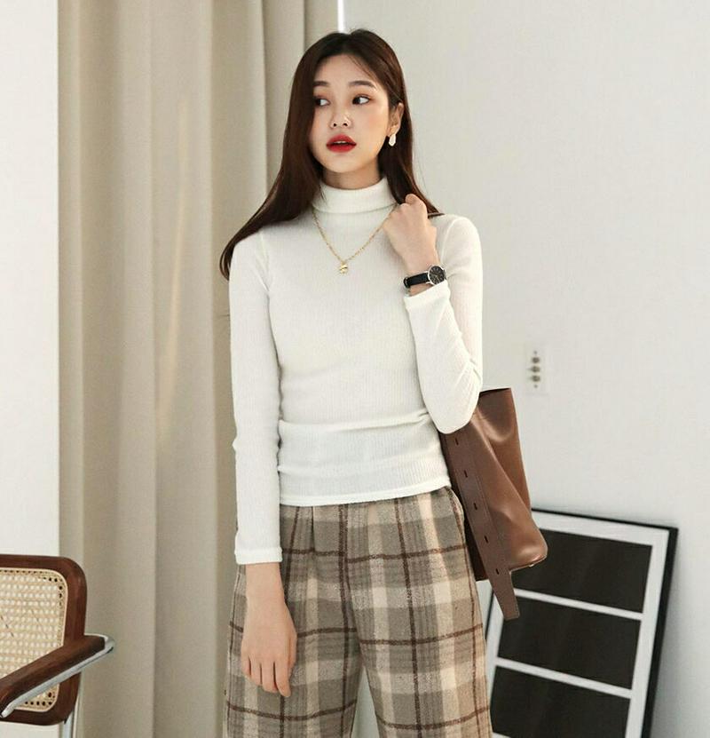 【新作10%OFF】起毛タートルTシャツ・全3色・t56300 レディース 【tops】【韓国 ファッション トップス Tシャツ タートルネック ハイネック 長袖 無地 リブTシャツ スリム 細身 タイト カジュアル 秋 冬】