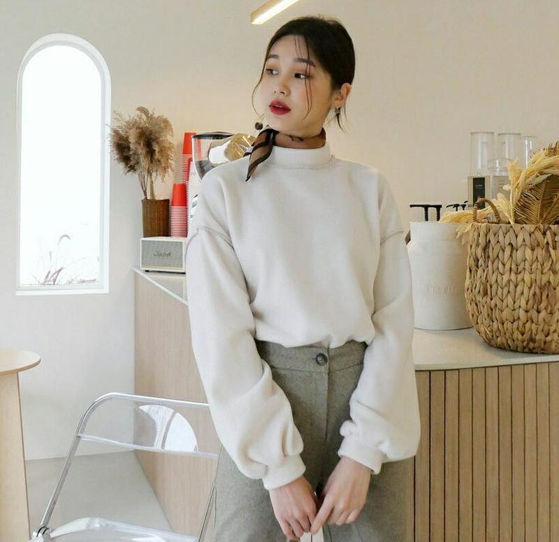 【只今10%OFF】起毛ステッチハーフネックTシャツ・全3色・t56301 レディース 【tops】【韓国 ファッション トップス Tシャツ カットソー 長袖 パフスリーブ ぼわん袖 ボリューム袖 モックネック ルーズ ゆったり オーバーサイズ ドロップショルダー カジュアル 秋 冬】