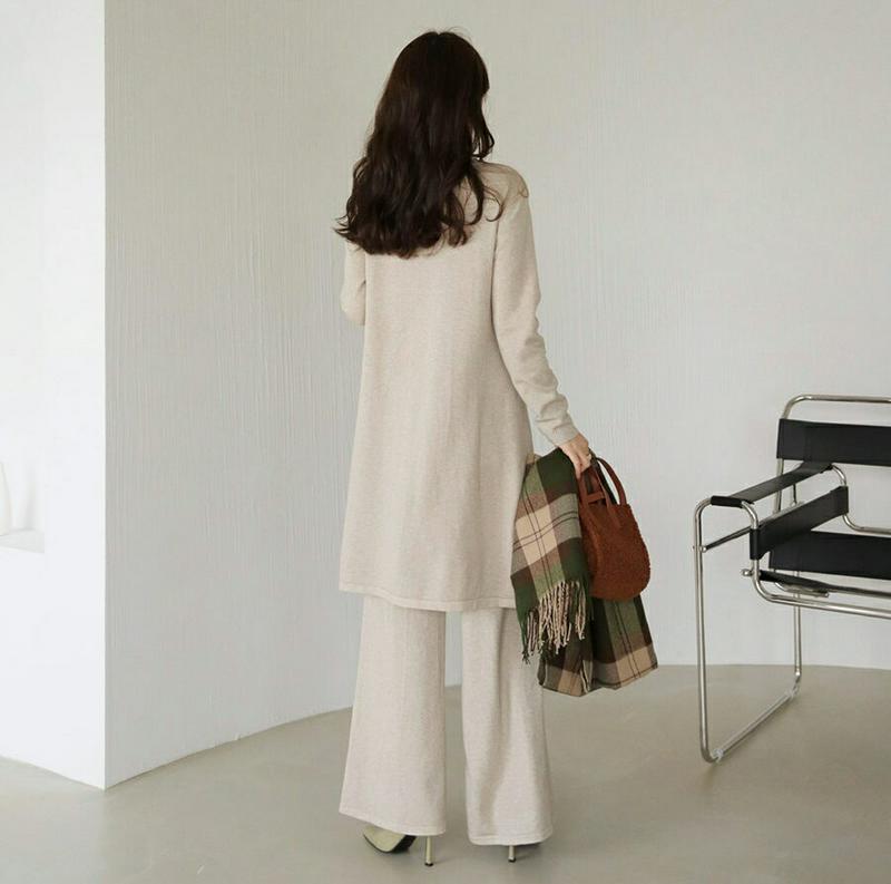 スリットニット&パンツSET・全2色・b65326 レディース 【pt】【セットアップ setup ニット ニットアップ トップス 長袖 パンツ ズボン スリット 単色 無地 シンプル ハーフネック 体型カバー カジュアル 秋 冬 韓国 ファッション】【ハイホリHIHOLLI】