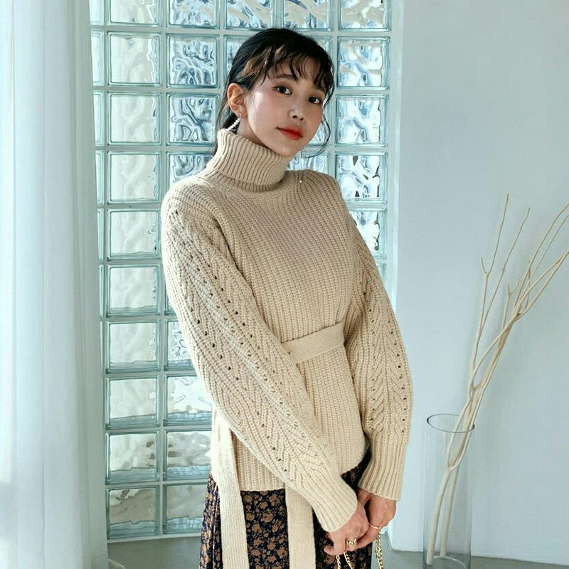 ボタンストラップ付タートルニット・全3色・b61881 レディース 【tops】【韓国 ファッション トップス ニット ハイネック タートルネック 長袖 ロング パフスリーブ ぼわん袖 ボリュームスリーブ ローゲージ ユニーク カジュアル 秋 冬】