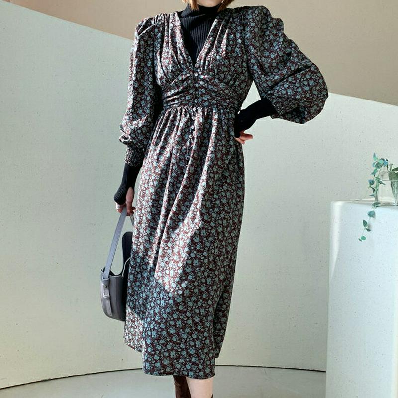 Vネックフラワーワンピース・全2色・t61887 レディース 【ops】【韓国 ファッション ワンピース ロング フレア Aライン Vネック 長袖 パフスリーブ ぼわん袖 ボリュームスリーブ パターン 柄 小花柄 レトロ ビンテージ ハイウエスト カジュアル 秋 冬】