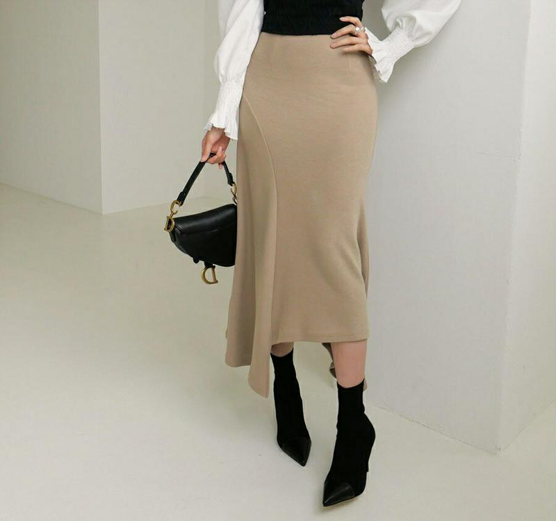 アンバランスフレアスカート・全3色・t64547 レディース 【sk】【韓国 ファッション ボトムス スカート ロング マキシ アシンメトリー アシメ フレア Aライン 無地 大人 上品 揺れる カジュアル 秋 冬】