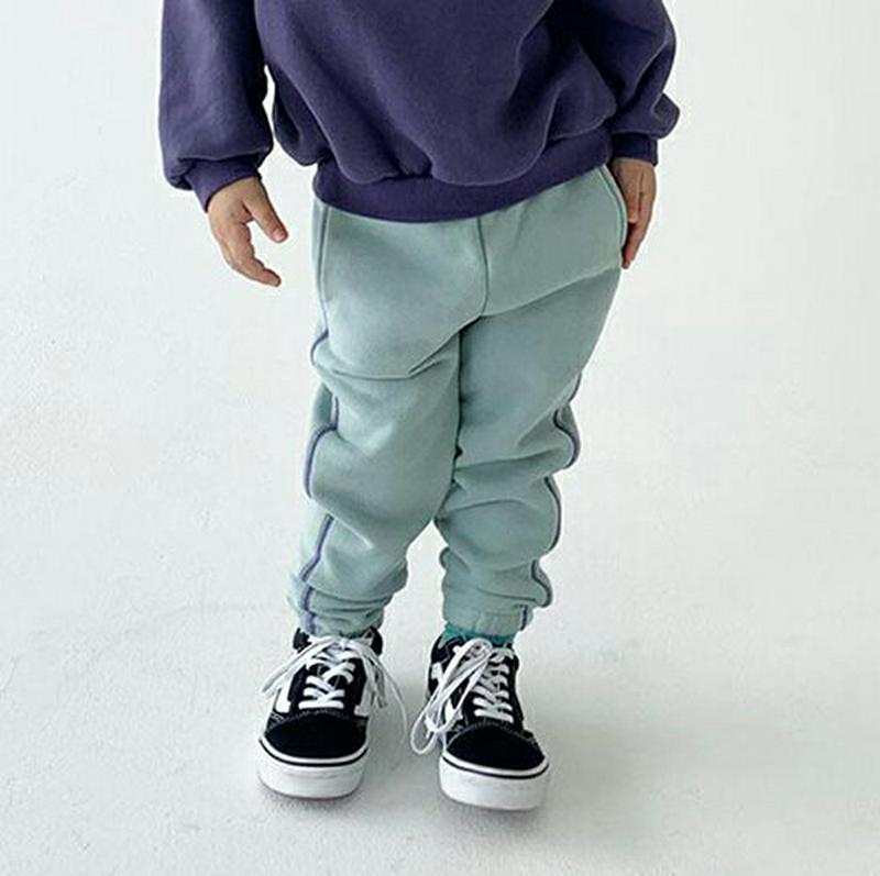【只今20%OFF】両起毛ラインジョガーパンツ・u09344 キッズ【3~8才】【pt】【パンツ ズボン ロングパンツ 長ズボン 徐が—パンツ 起毛 裏起毛 両起毛 カジュアル 女の子 男の子 冬 韓国 韓国子供服 子供 こども 子供服 こども服】【KIDS】