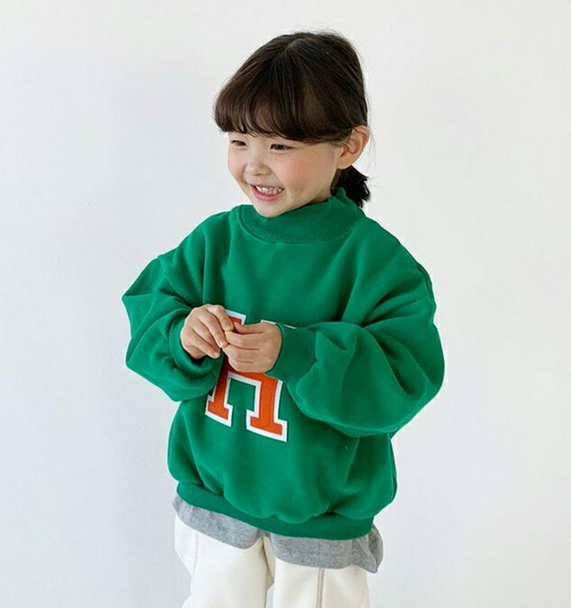 【只今30%OFF】両起毛アルファベットスウェット・u09336 キッズ【3~8才】【tops】【トップス スウェット トレーナー 長袖 イニシャル アルファベット 起毛 裏起毛 両起毛 ハイネック カジュアル 女の子 男の子 冬 韓国 韓国子供服 子供 こども 子供服 こども服】【KIDS】