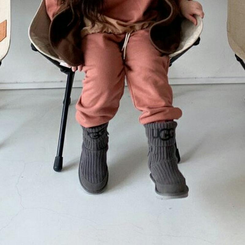 【キッズ20%OFF】裏起毛ログスウェットパンツ(kids)・u09298 キッズ【3~8才】【pt】【パンツ ズボン ロングパンツ　長ズボン 単色 無地 シンプル カジュアル 裏起毛 ラフ 女の子　男の子 冬 韓国 韓国子供服 子供 こども 子供服 こども服】【KIDS】