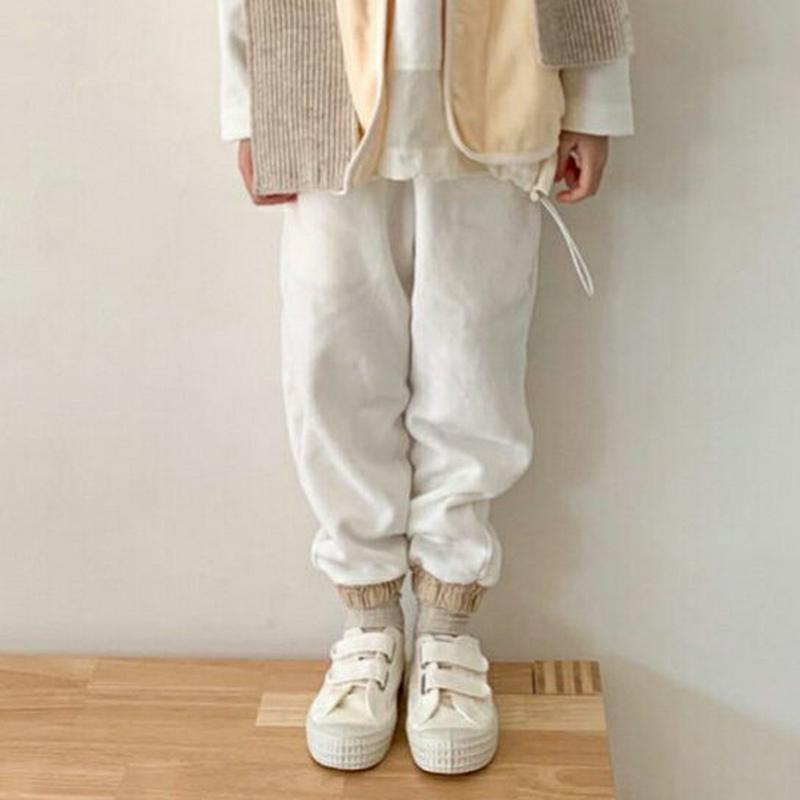【キッズ20%OFF】裏起毛ログスウェットパンツ(kids)・u09298 キッズ【3~8才】【pt】【パンツ ズボン ロングパンツ　長ズボン 単色 無地 シンプル カジュアル 裏起毛 ラフ 女の子　男の子 冬 韓国 韓国子供服 子供 こども 子供服 こども服】【KIDS】