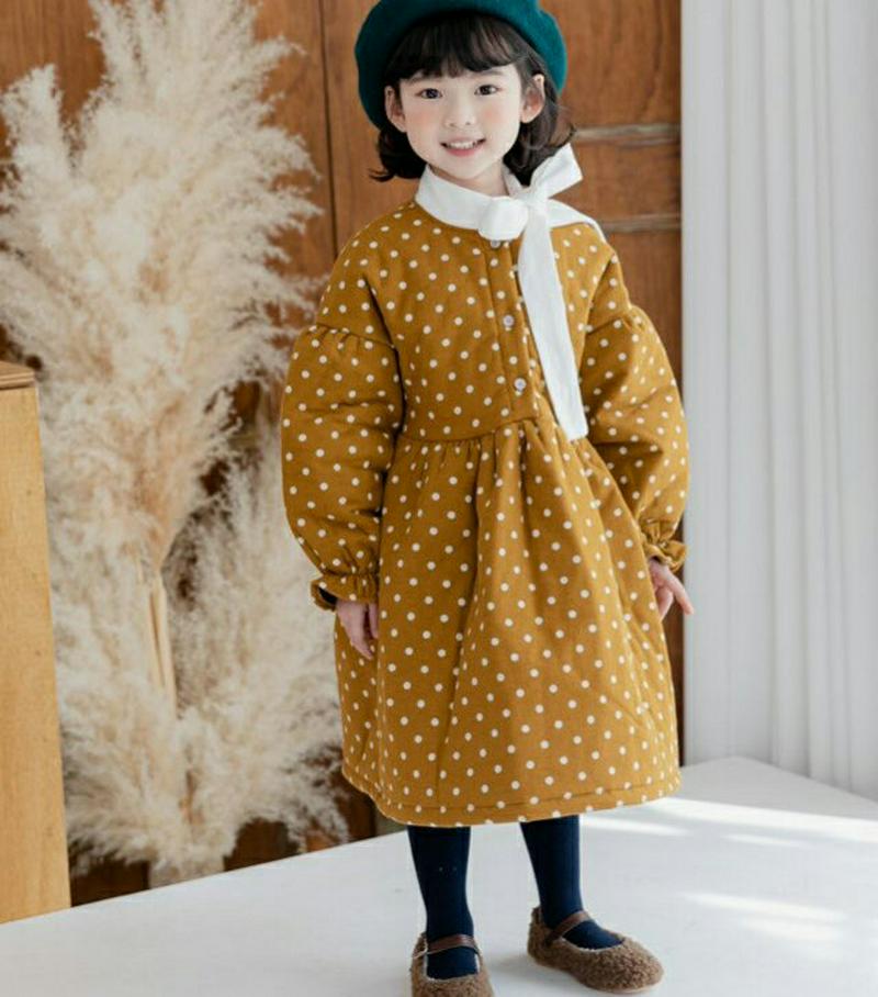 【キッズ20%OFF】【送料無料】中綿ドットリボンワンピース(kids)・u09132 キッズ【3~8才】【ops】【ワンピース ロング ロングワンピース 長袖 ドット柄 中綿 中綿ワンピース リボン りぼん 可愛い かわいい 女の子 冬 韓国 韓国子供服 子供 こども 子供服 こども服】【KIDS】