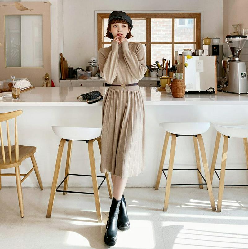 【只今10%OFF】ラグランプリーツニットワンピース・全3色・b62088 レディース 【ops】【韓国 ファッション ワンピース ロング Aライン フレア ニット タートルネック ハイネック 長袖 パフスリーブ ぼわん袖 ボリューム袖 スリム 細身 無地 カジュアル 秋 冬】