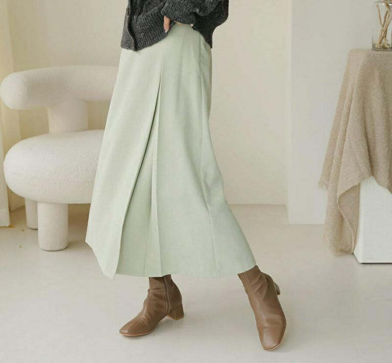 【只今10%OFF】タックロングスカート・全2色・t62039 レディース 【sk】【韓国 ファッション ボトムス スカート ロング ミモレ Aライン フレア スリム 無地 大人 上品 カジュアル 秋 冬】