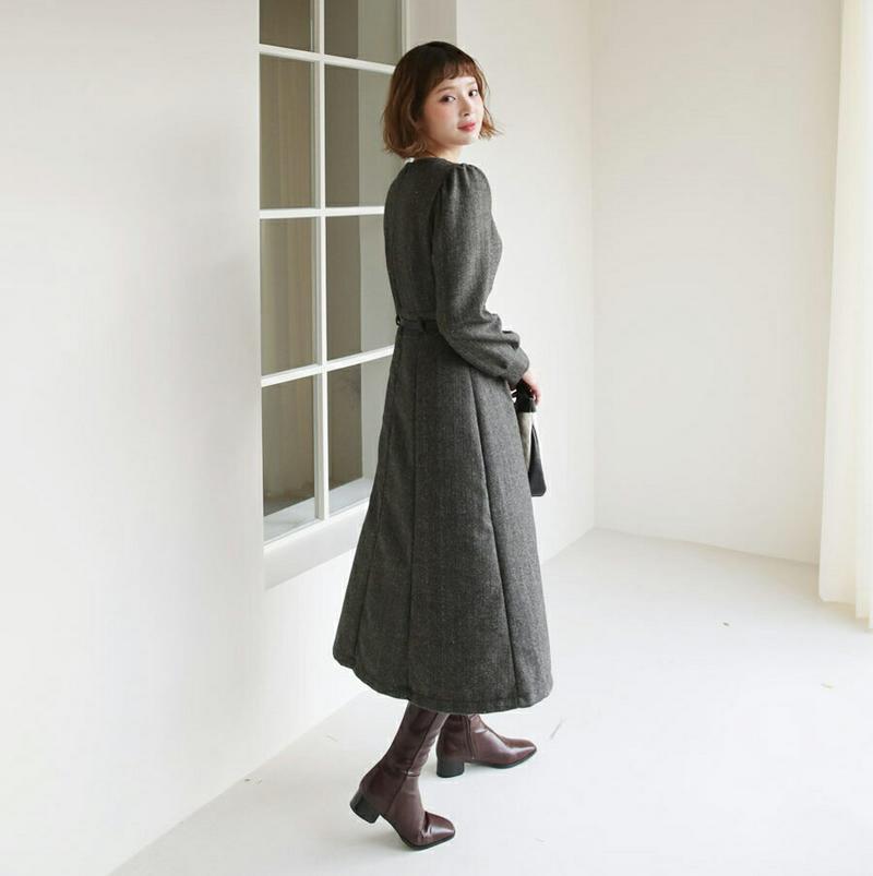 ベルト付パフワンピース・全2色・t62085 レディース 【ops】【韓国 ファッション ワンピース フレア Aライン ラウンドネック 長袖 パフスリーブ ぼわん袖 ボリューム袖 端正 ガーリー きれいめ 上品 カジュアル 秋 冬】