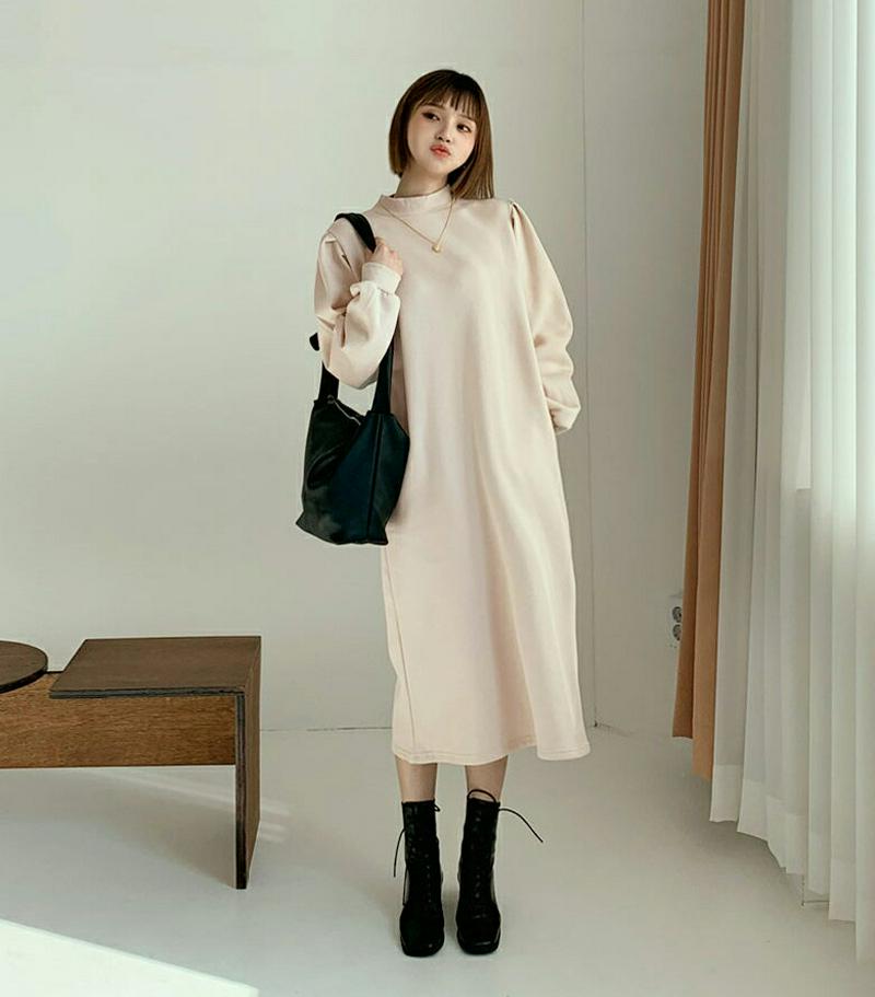 【新作10%OFF】裏起毛パフスリーブワンピース・全3色・b56358 レディース 【ops】【韓国 ファッション ワンピース ロング ミモレ丈 カラー 襟 モックネック ハーフネック ぼわん袖 ボリューム袖 パフスリーブ 長袖 Hライン ルーズ ゆったり カジュアル 秋 冬】