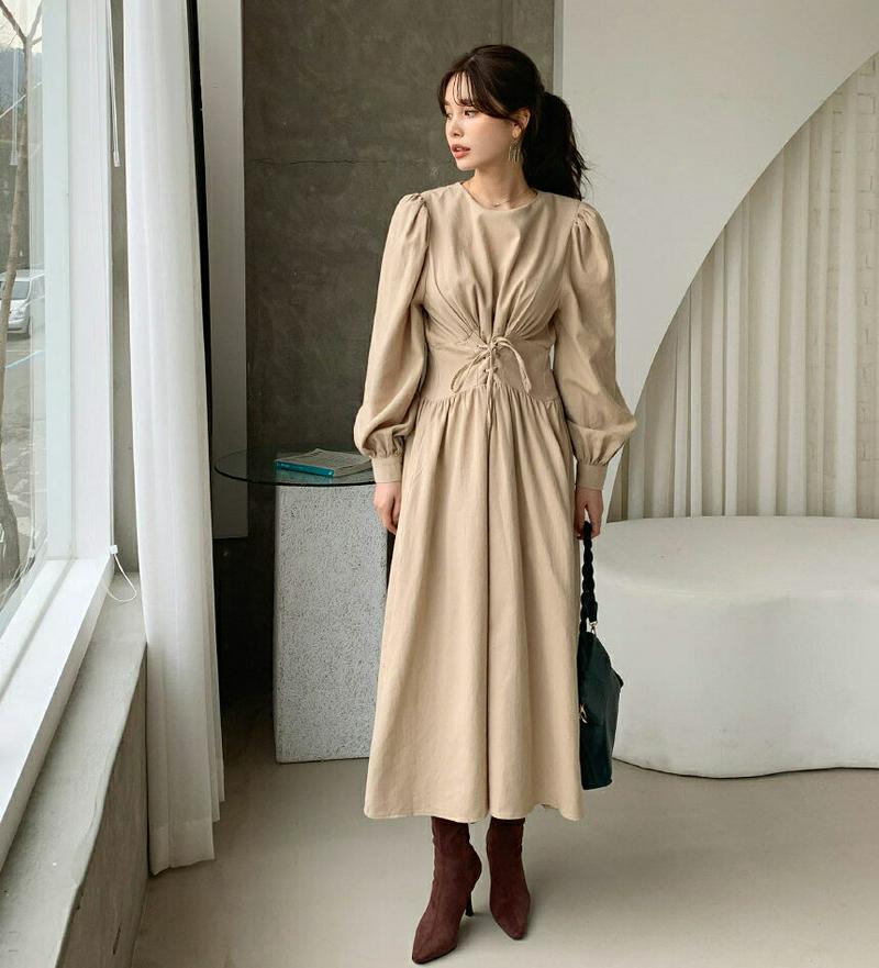 【新作10%OFF】ウエストレースアップワンピース・全2色・t65470 レディース 【ops】【ワンピース ロング ロングワンピース 長袖 レースアップ パフスリーブ パフ袖 ボリューム袖 フェミニン 可愛い かわいい 上品 秋 冬 韓国 ファッション】【ハイホリHIHOLLI】