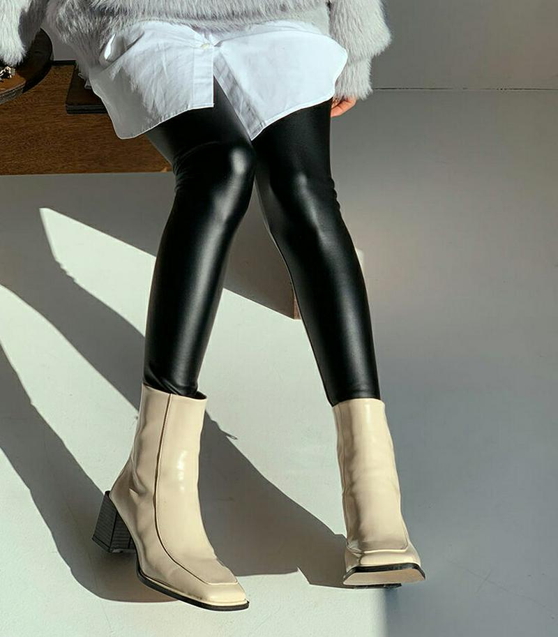 【新作10%OFF】裏起毛レザー調レギンス・全1色・b56338 レディース 【pt】【韓国 ファッション ボトムス レギンス スパッツ パンツ ロング スリム 細身 タイト ストレッチ 伸びる レザー調 艶 光沢 カジュアル 秋 冬】