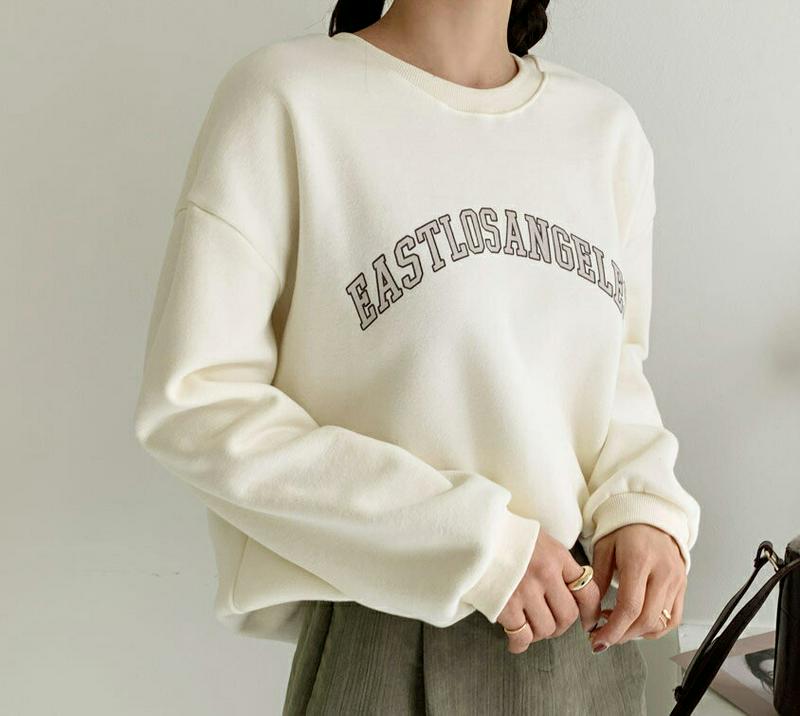 【只今10%OFF】裏起毛レタリングスウェット・全4色・t64577 レディース 【tops】【韓国 ファッション トップス スウェット トレーナー Tシャツ カットソー ラウンドネック 長袖 ルーズ ゆったり オーバーサイズ ロゴ 英字 プリント カジュアル 秋 冬】