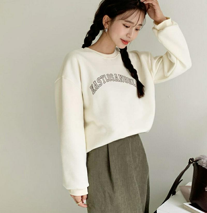 【只今10%OFF】裏起毛レタリングスウェット・全4色・t64577 レディース 【tops】【韓国 ファッション トップス スウェット トレーナー Tシャツ カットソー ラウンドネック 長袖 ルーズ ゆったり オーバーサイズ ロゴ 英字 プリント カジュアル 秋 冬】