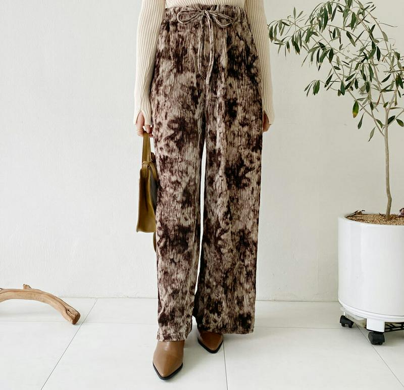 【只今10%OFF】ベロアパターンパンツ・全3色・t64571 レディース 【pt】【韓国 ファッション ボトムス パンツ ロング ワイド フルレングス 10分丈 十分丈 ウエストゴム パターン 柄 タイダイ風 ユニーク カジュアル 秋 冬】