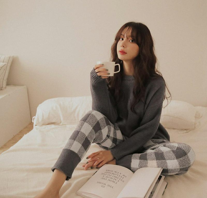 チェックニットパジャマSET・全1色・e44335 レディース 【uw】【韓国 ファッション パジャマ 部屋着 ルームウェア 寝間着 長袖 ラウンドネック パンツ ロング パターン 柄 ニット ルーズ カジュアル 秋 冬】