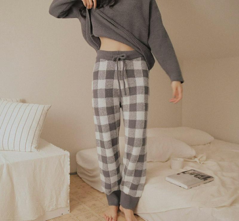 チェックニットパジャマSET・全1色・e44335 レディース 【uw】【韓国 ファッション パジャマ 部屋着 ルームウェア 寝間着 長袖 ラウンドネック パンツ ロング パターン 柄 ニット ルーズ カジュアル 秋 冬】