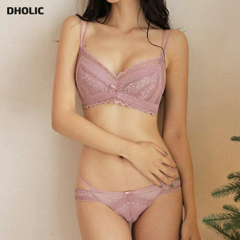 【只今10%OFF】リーフブラ&ショーツSET・全2色・e44310 レディース 【uw】【韓国 ファッション アンダーウェア ランジェリー セット ブラジャー ブラ ショーツ パンツ パンティー 三角 フルカップ 脇高 盛れる 盛る 盛りブラ セクシー 総レース 上品 カジュアル 秋 冬】