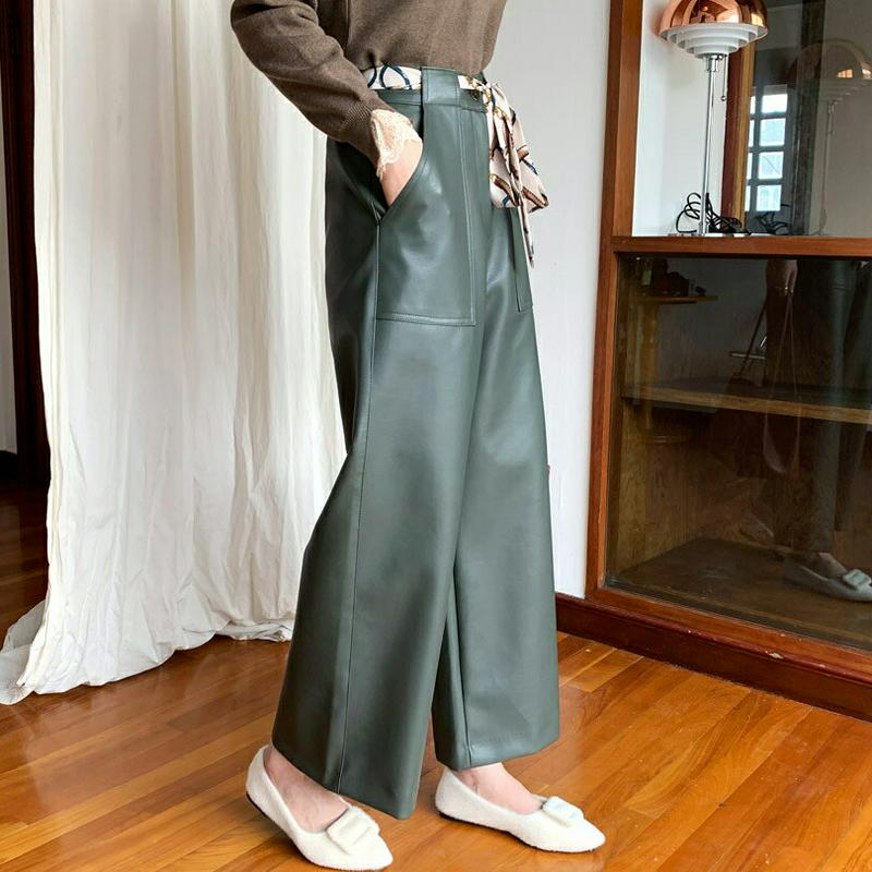 【只今10%OFF】裏起毛スカーフ付レザー調パンツ・全3色・b65536 レディース 【pt】【パンツ ズボン ロングパンツ ワイド ワイドパンツ レザー スカーフ 裏起毛 単色 無地 大人 シンプル かっこいい 秋 冬 韓国 ファッション】【ハイホリHIHOLLI】