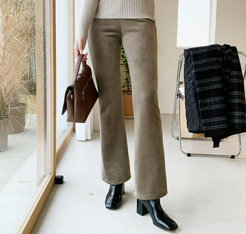 【只今10%OFF】裏起毛ブーツカットベロアパンツ・全3色・b56321 レディース 【pt】【韓国 ファッション ボトムス パンツ ロング セミブーツカット ウエストゴム タイト 細身 ベルベット カジュアル 秋 冬】