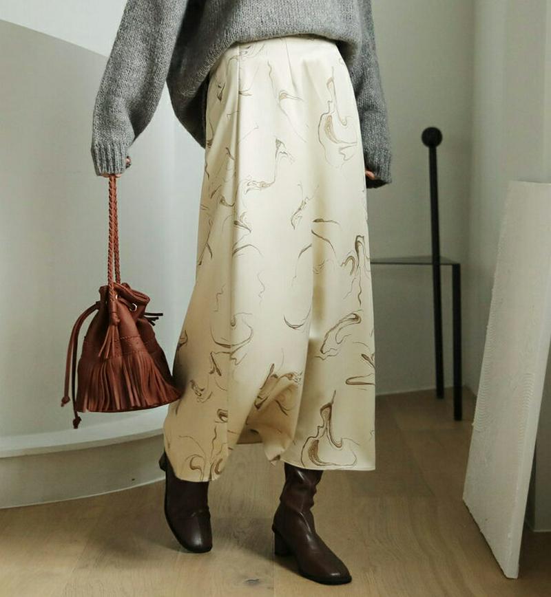 【只今10%OFF】マーブリングサテンスカート・全2色・t65390 レディース 【sk】【スカート ロング ロングスカート サテン マーブル 総柄 カジュアル ナチュラル ラフ 秋 冬 韓国 ファッション】【ハイホリHIHOLLI】