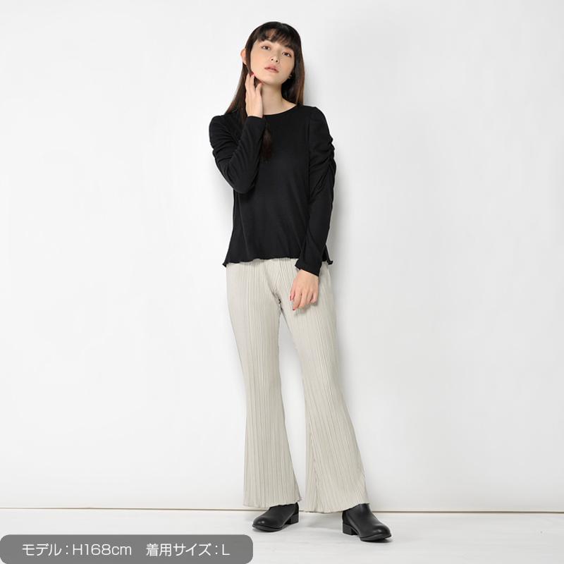 プリーツパンツ