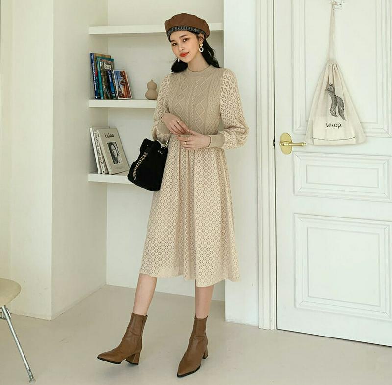 【只今10%OFF】レースニットワンピース・全2色・b62051 レディース 【ops】【韓国 ファッション ワンピース ロング フレア Aライン モックネック ハーフネック ニット 長袖 パフスリーブ 無地 スリム パターン 柄 きれいめ カジュアル 秋 冬】