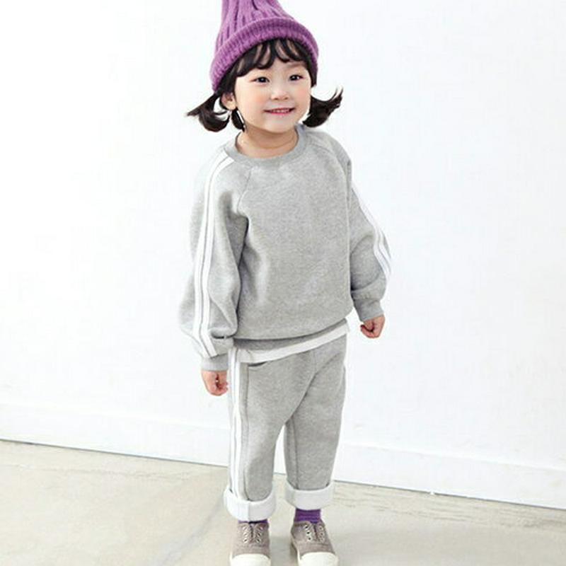 裏起毛ダブルサイドラインスウェット上下SET・p009940 キッズ【3~8才】【set】【セットアップ setup トップス 長袖 パンツ ズボン ロングパンツ 長ズボン スウェット 裏起毛 女の子 男の子 冬 韓国 韓国子供服 子供 こども 子供服 こども服】【KIDS】