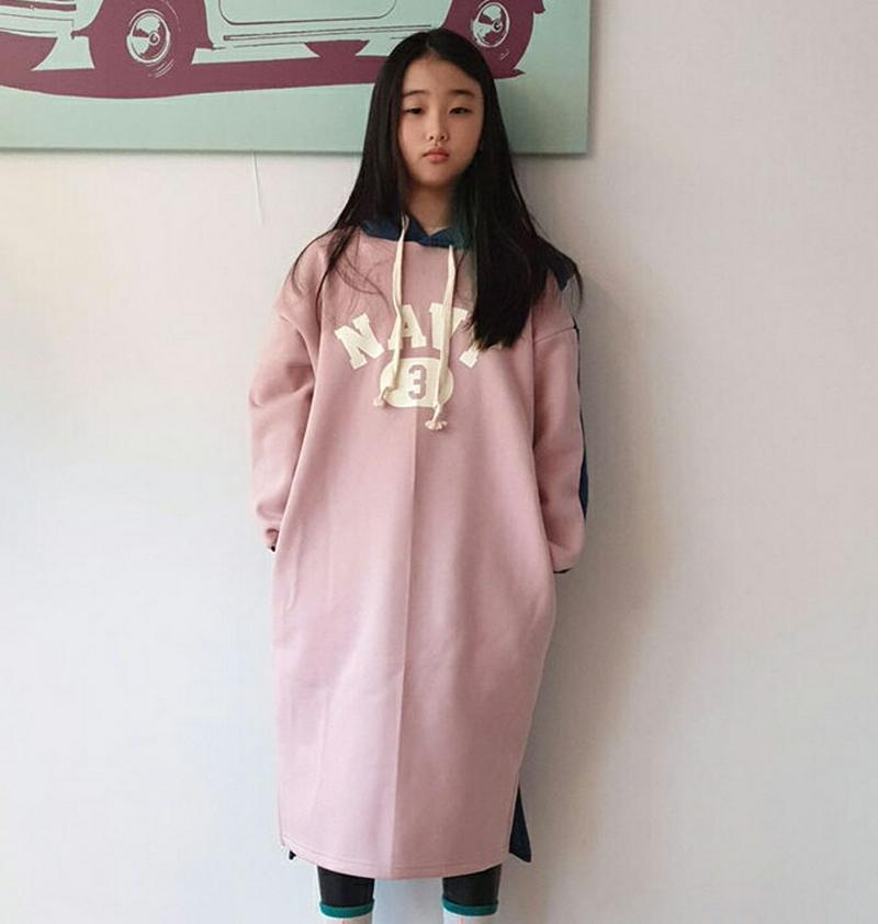 【キッズ30%OFF】裏起毛バック配色フードワンピース(junior)・u09682 キッズ【9~17才】【ops】【ワンピース ミディ丈 ミディワンピース 長袖 フード ロゴ 裏起毛 カジュアル ラフ 女の子 男の子 冬 韓国 韓国子供服 子供 こども 子供服 こども服】【KIDS】
