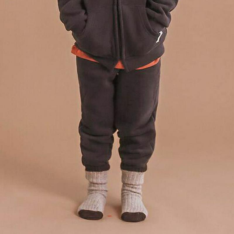 【キッズ30%OFF】両起毛スウェットパンツ・p009990 キッズ【3~8才】【pt】【パンツ ズボン ロングパンツ 長ズボン スウェット 起毛 裏起毛 両起毛 単色 無地 シンプル カジュアル ラフ 女の子 男の子 冬 韓国 韓国子供服 子供 こども 子供服 こども服】【KIDS】