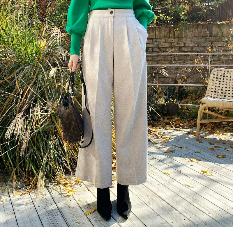 【只今10%OFF】ツータックスラックス・全2色・t61989 レディース 【pt】【韓国 ファッション ボトムス スラックス パンツ ロング フルレングス 10分丈 十分丈 ワイド ストレート ハイウエスト 脚長 細見え 着痩せ 効果 オフィス 職場 仕事 大人 カジュアル 秋 冬】